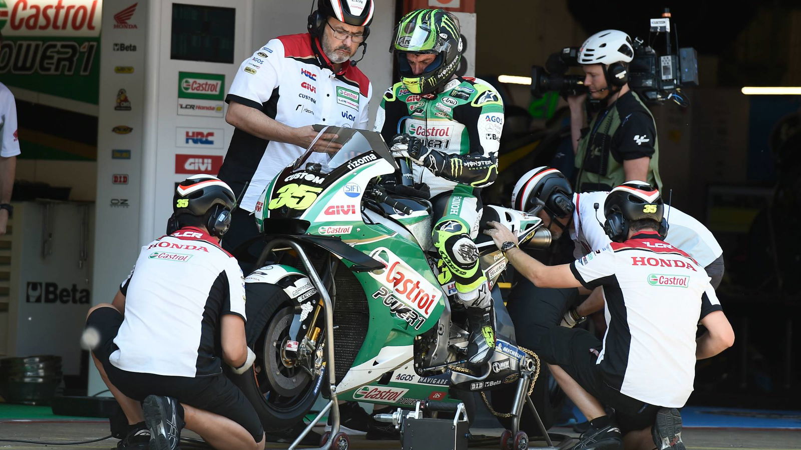 Honda senang dengan peran Crutchlow