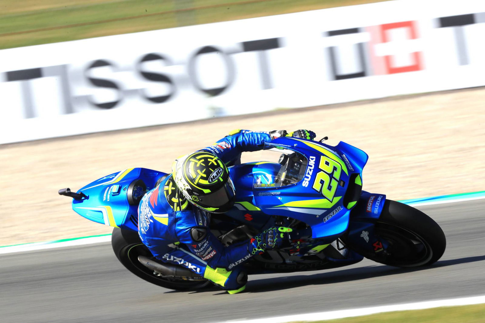 Iannone, Suzuki memimpin Sachsenring FP1