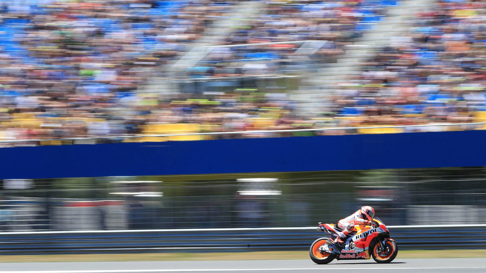 Marquez dalam bentuk yang luar biasa dalam pemanasan