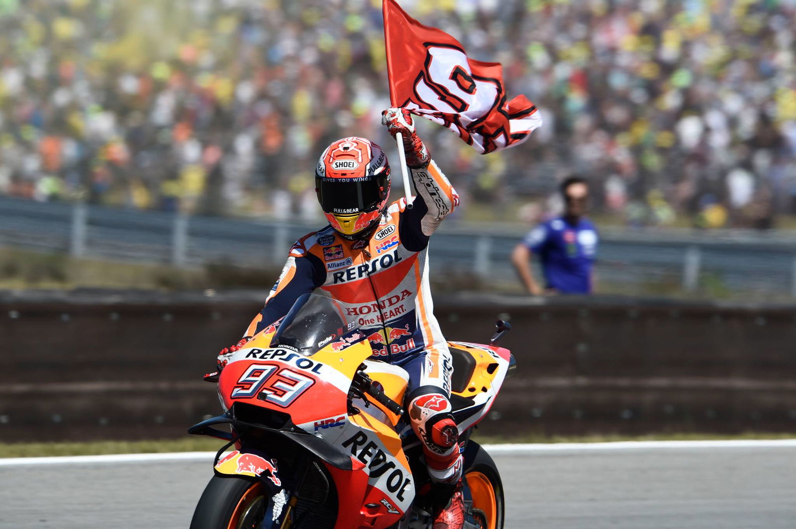'We were fighting everybody' - Marquez talks Rins, Vinales contact