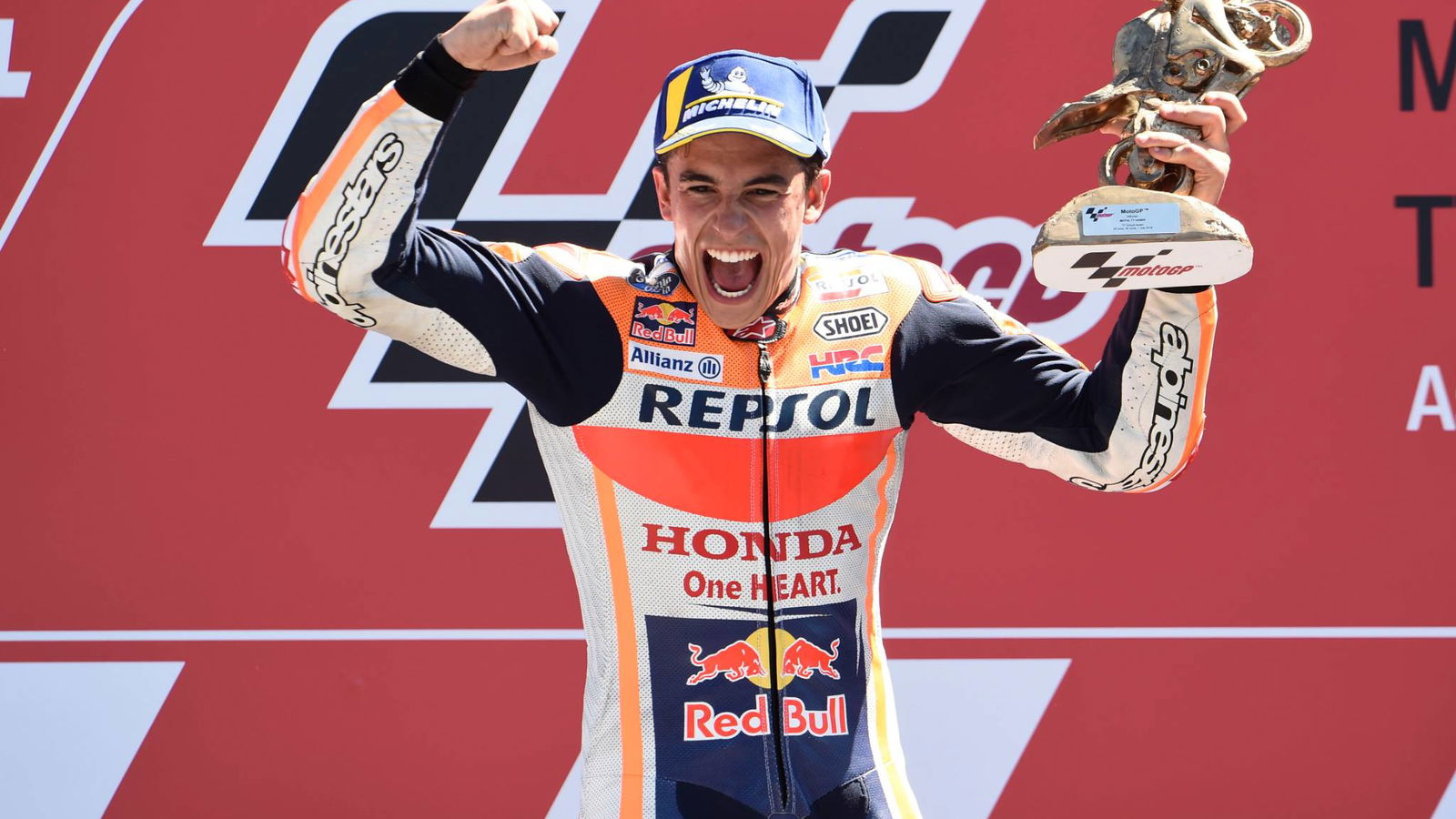 'We were fighting everybody' - Marquez talks Rins, Vinales contact