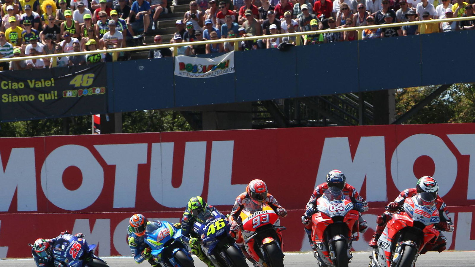 PICS: MotoGP menampilkan pertunjukan menakjubkan di Assen!