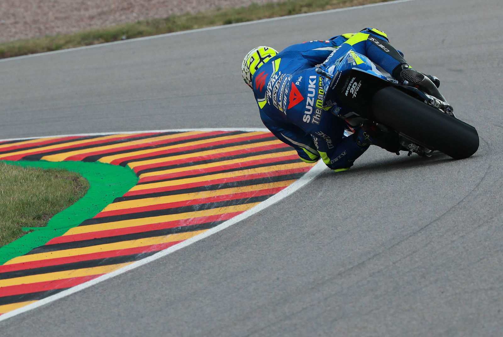 Lorenzo fastest, ‘in great shape’