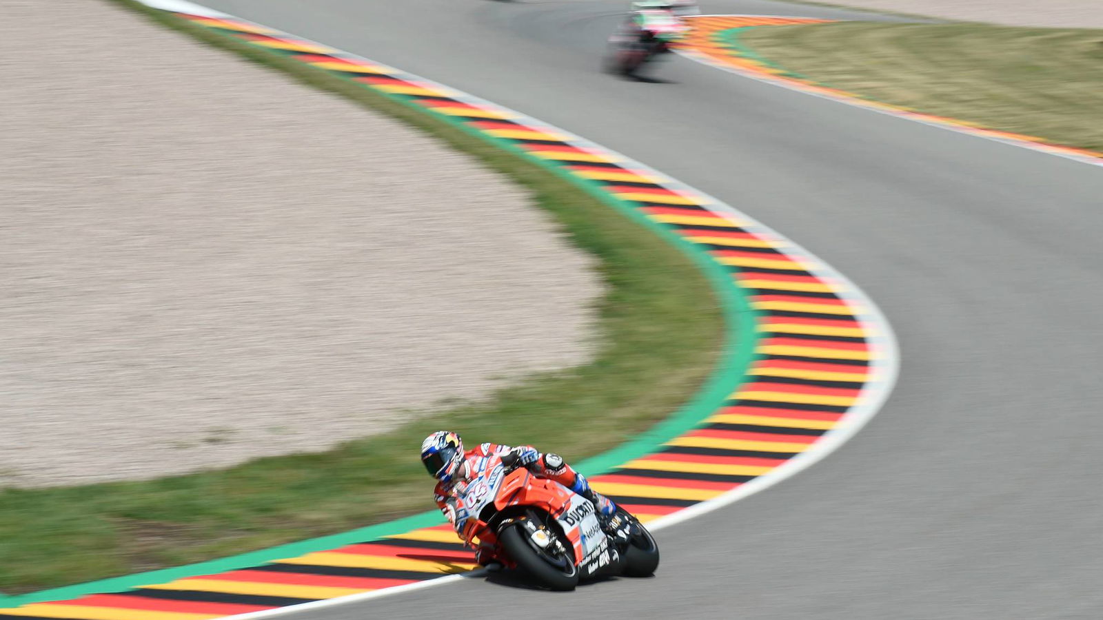 Dovizioso has ‘same speed as fastest rider, but…’