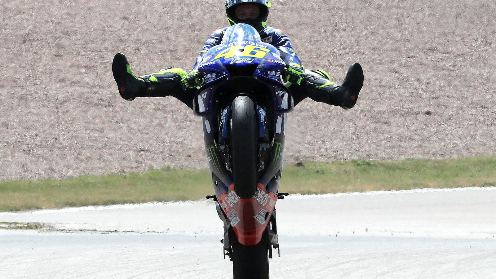 Rossi: Kami menemukan sesuatu untuk naik podium