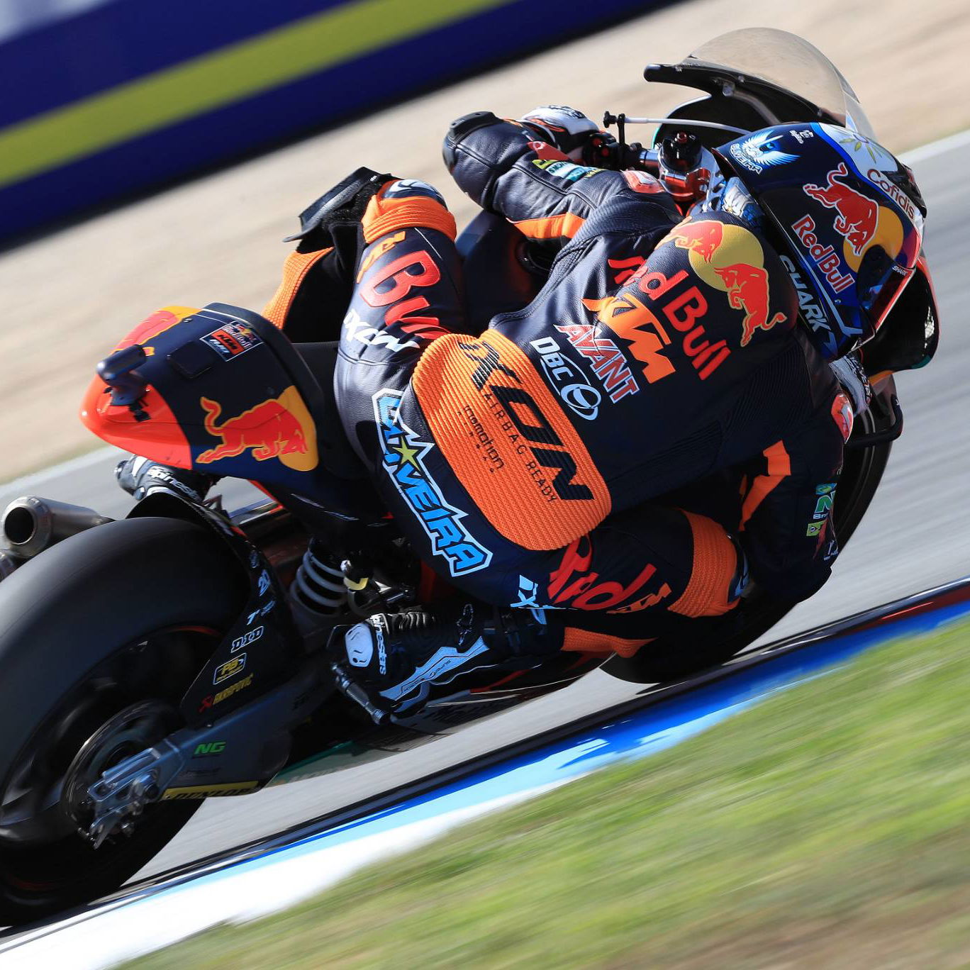 Moto2: Oliveira turns from Kent's competitor to ally