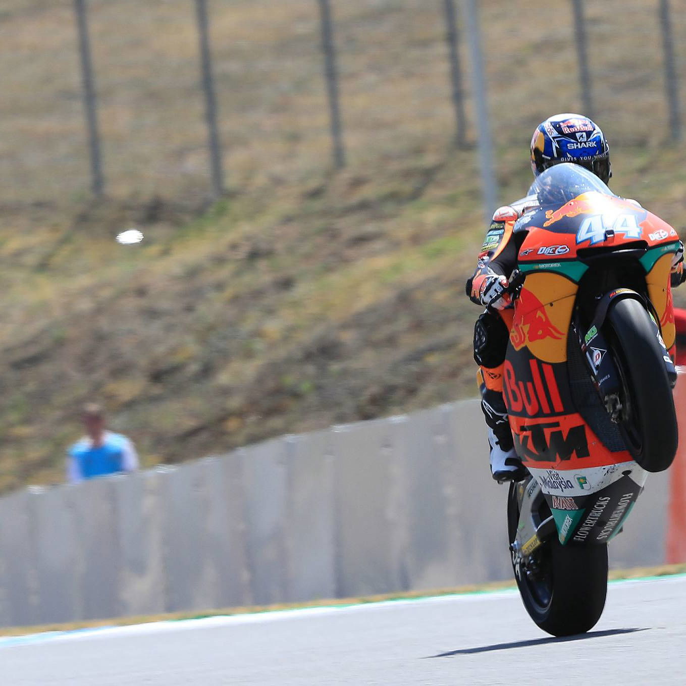Moto2: Oliveira turns from Kent's competitor to ally