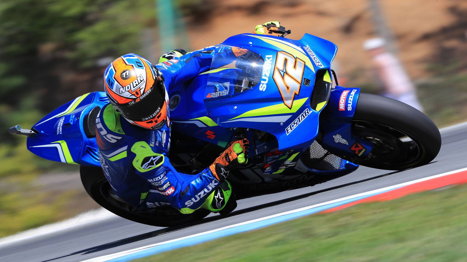 Rins: Sasis karbon Suzuki 'terlihat bagus'