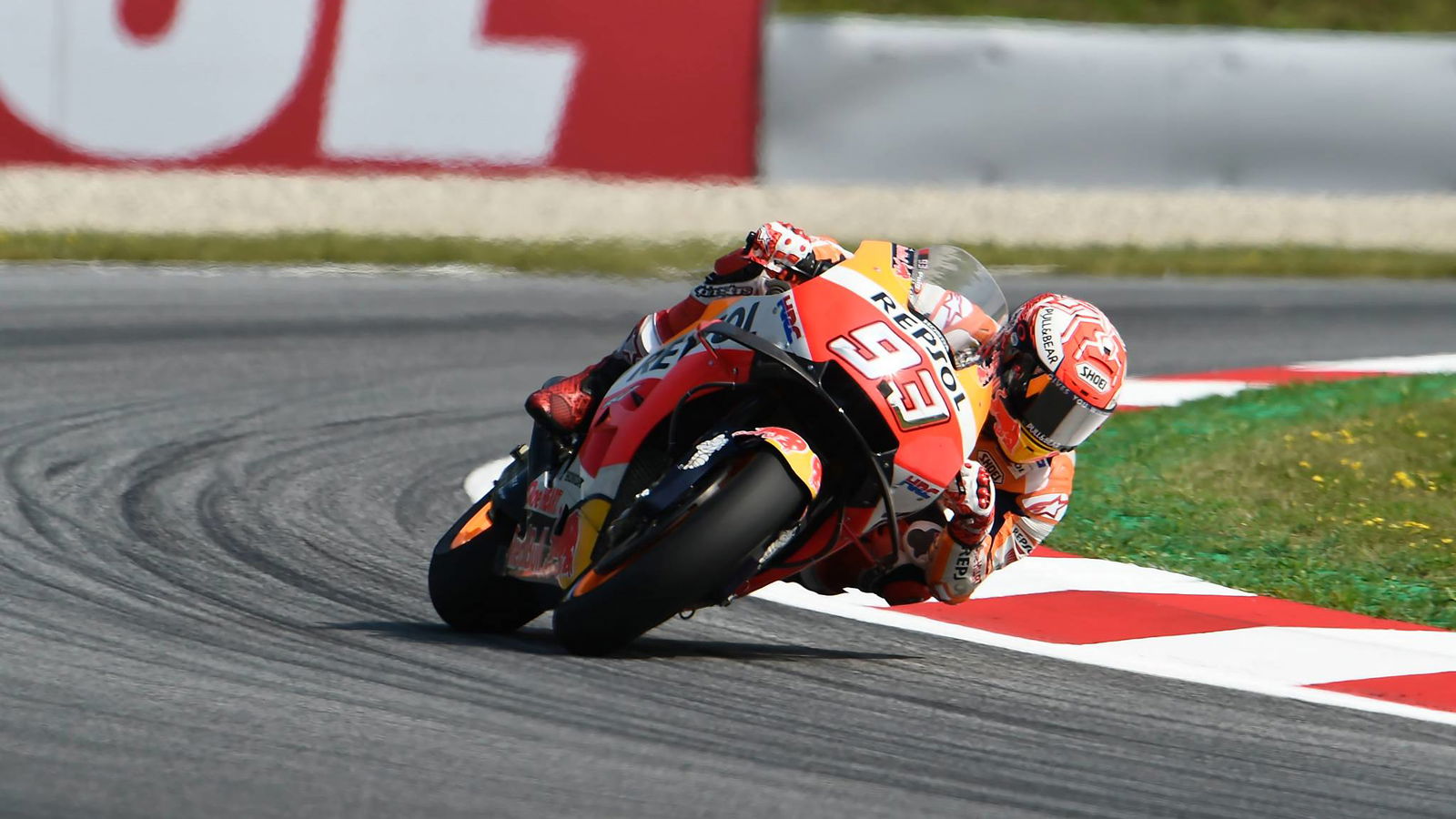 Marquez mengalahkan Ducati ke tiang Austria