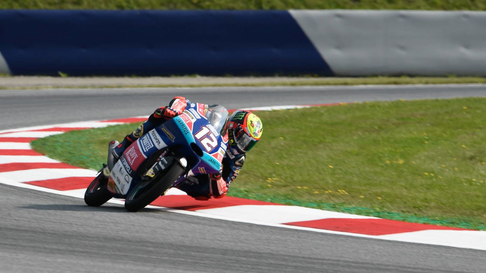 Moto3 Austria: Bezzecchi mengalahkan Martin yang cedera untuk merebut pole