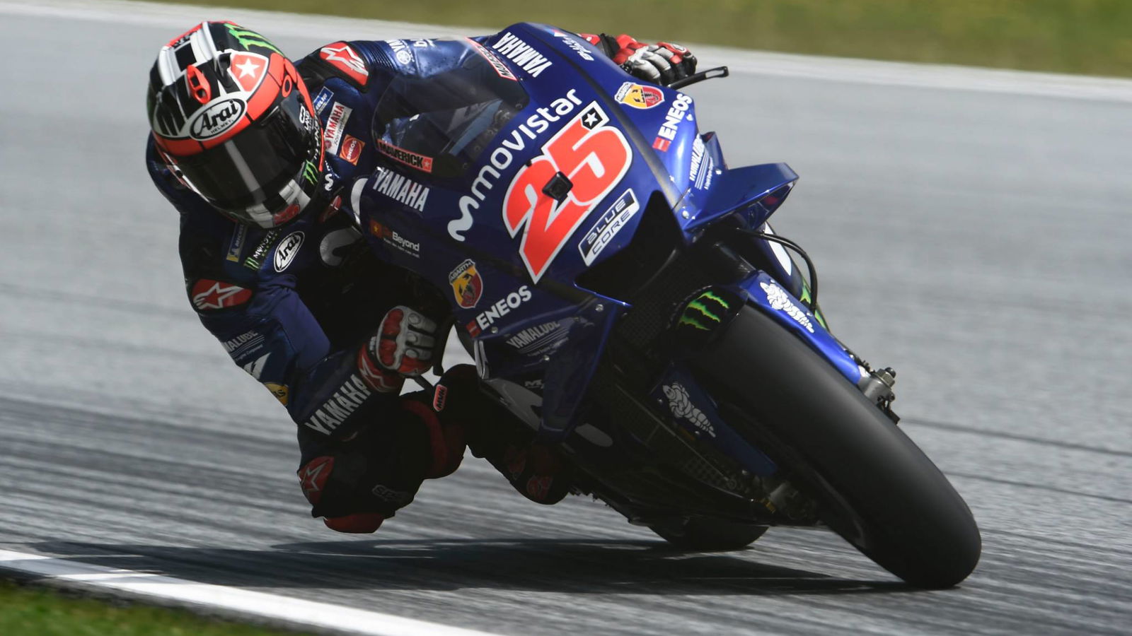 Vinales memimpin Rossi untuk kebangkitan Yamaha di Silverstone FP1