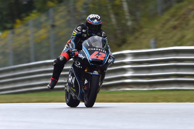 Moto2: Bagnaia blasts past Oliveira in Austria showdown