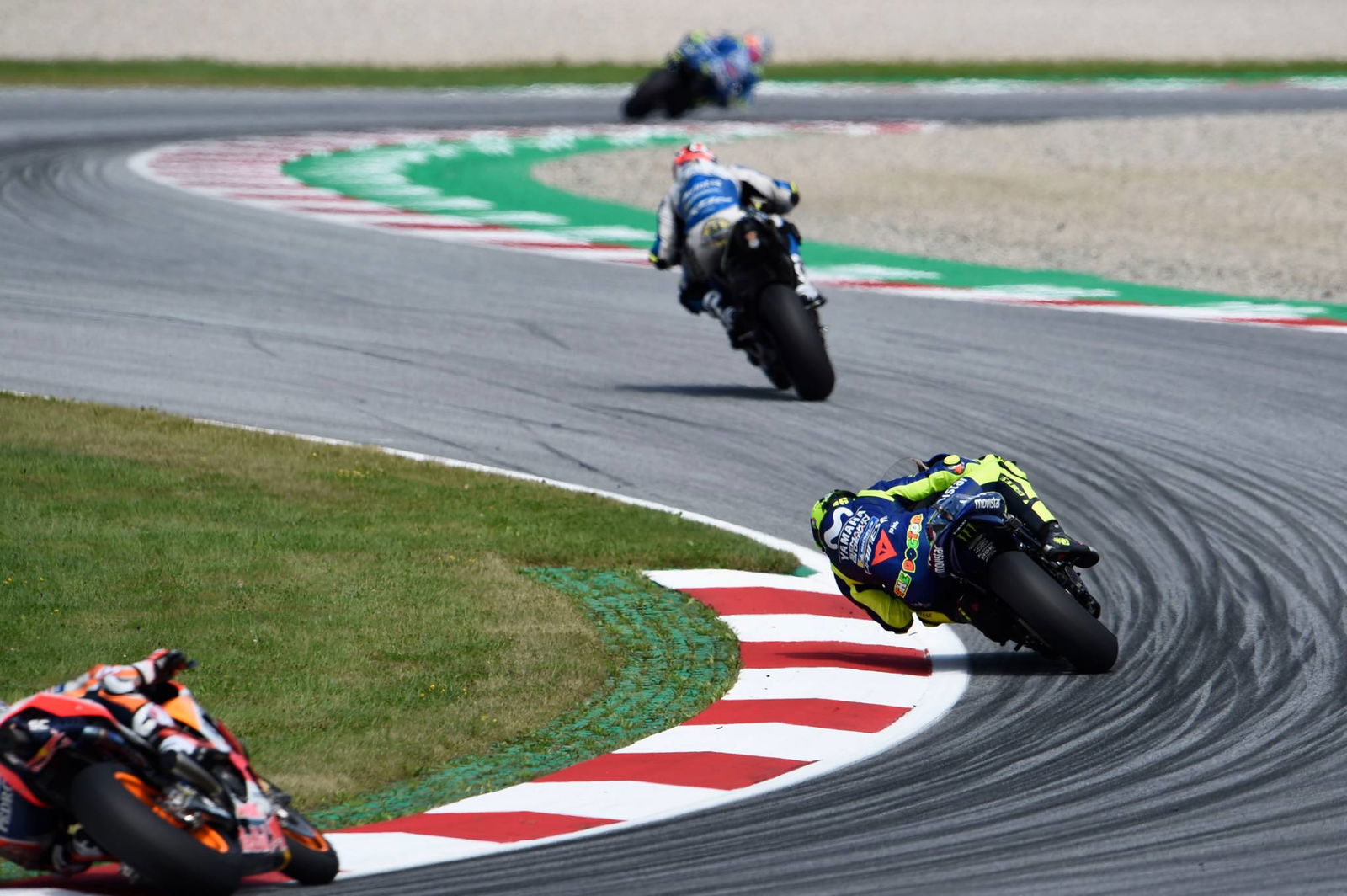 Lorenzo menikmati duel Marquez, 'Salah satu yang terbaik'