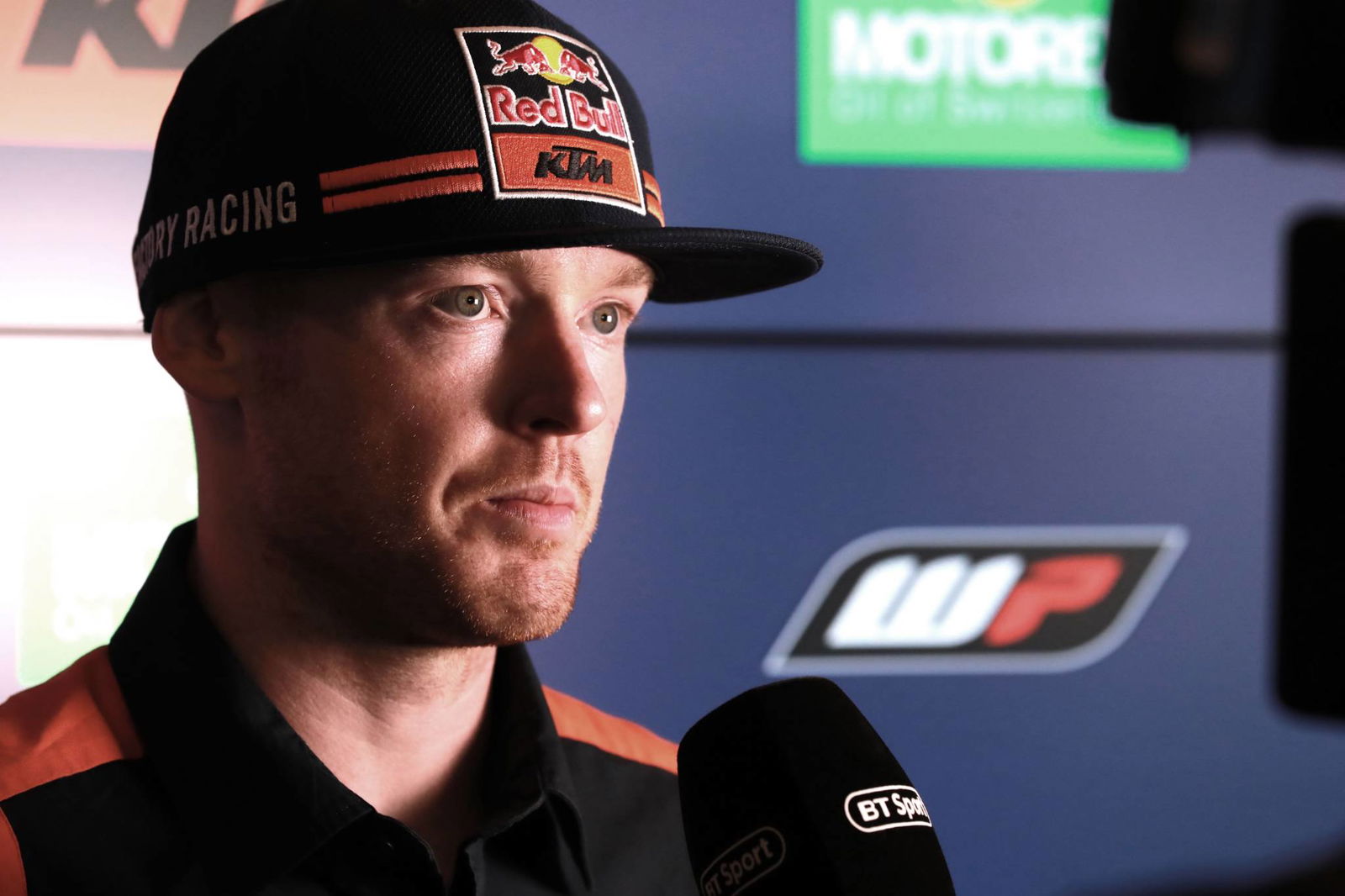 Pembalap MotoGP mempertanyakan penggantian Rabat