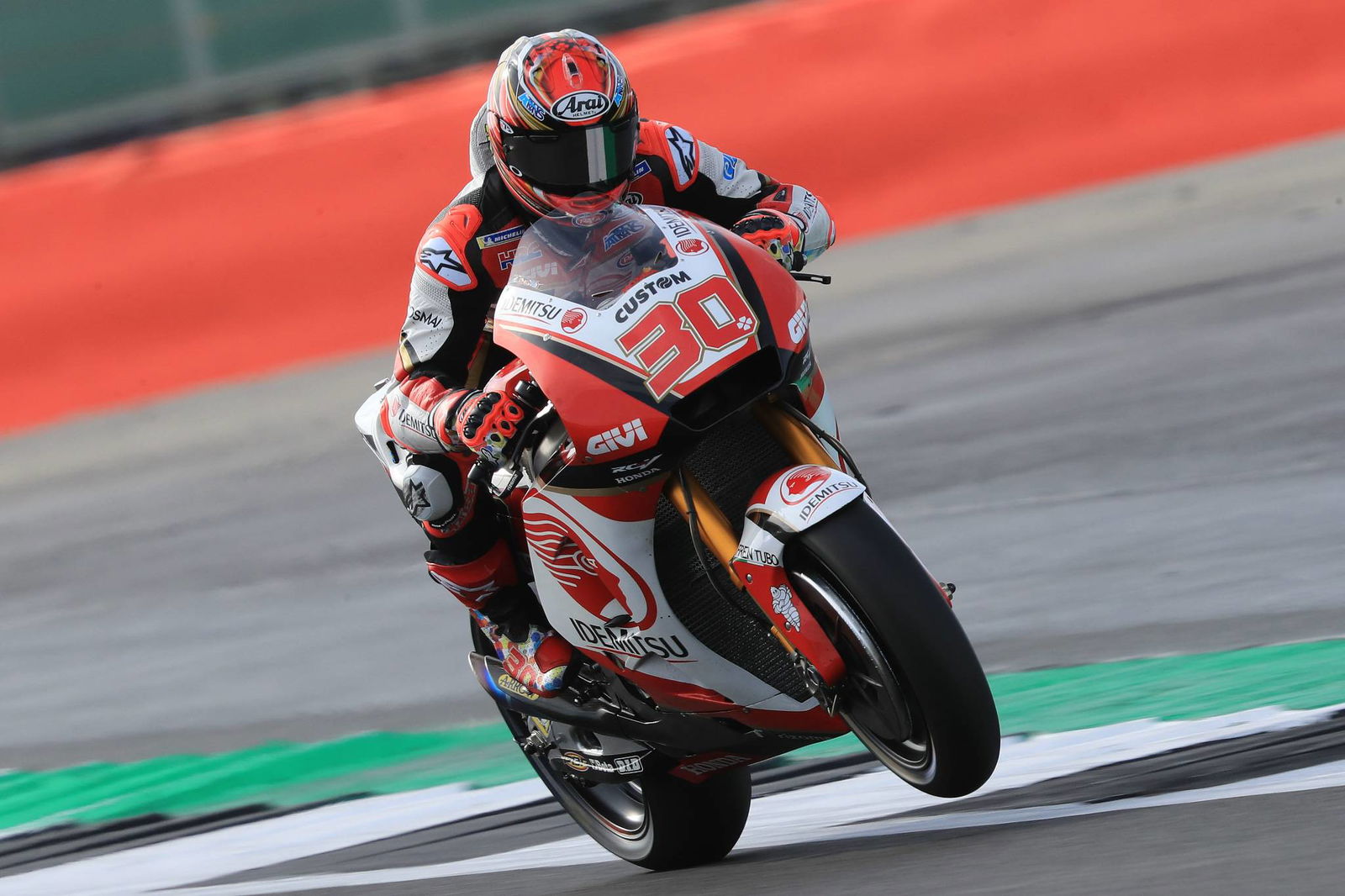 'Domestic injury' rules Bulega out, Ramus debut - UPDATED