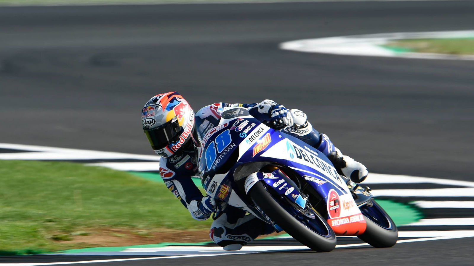 Moto3 Silverstone: Martin di pole, Bezzecchi terjatuh setelah hujan deras