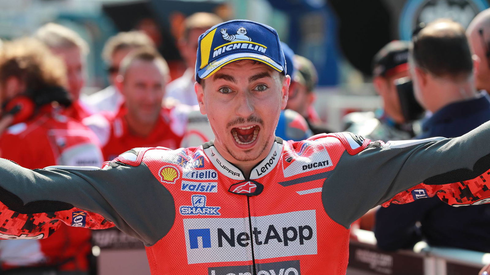 Lorenzo 'cepat, kompetitif, percaya diri' setelah tiang dominan