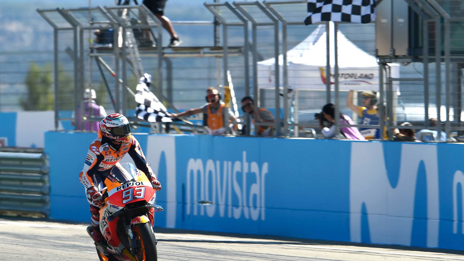 Perebutan gelar 'belum berakhir,' kata Marquez