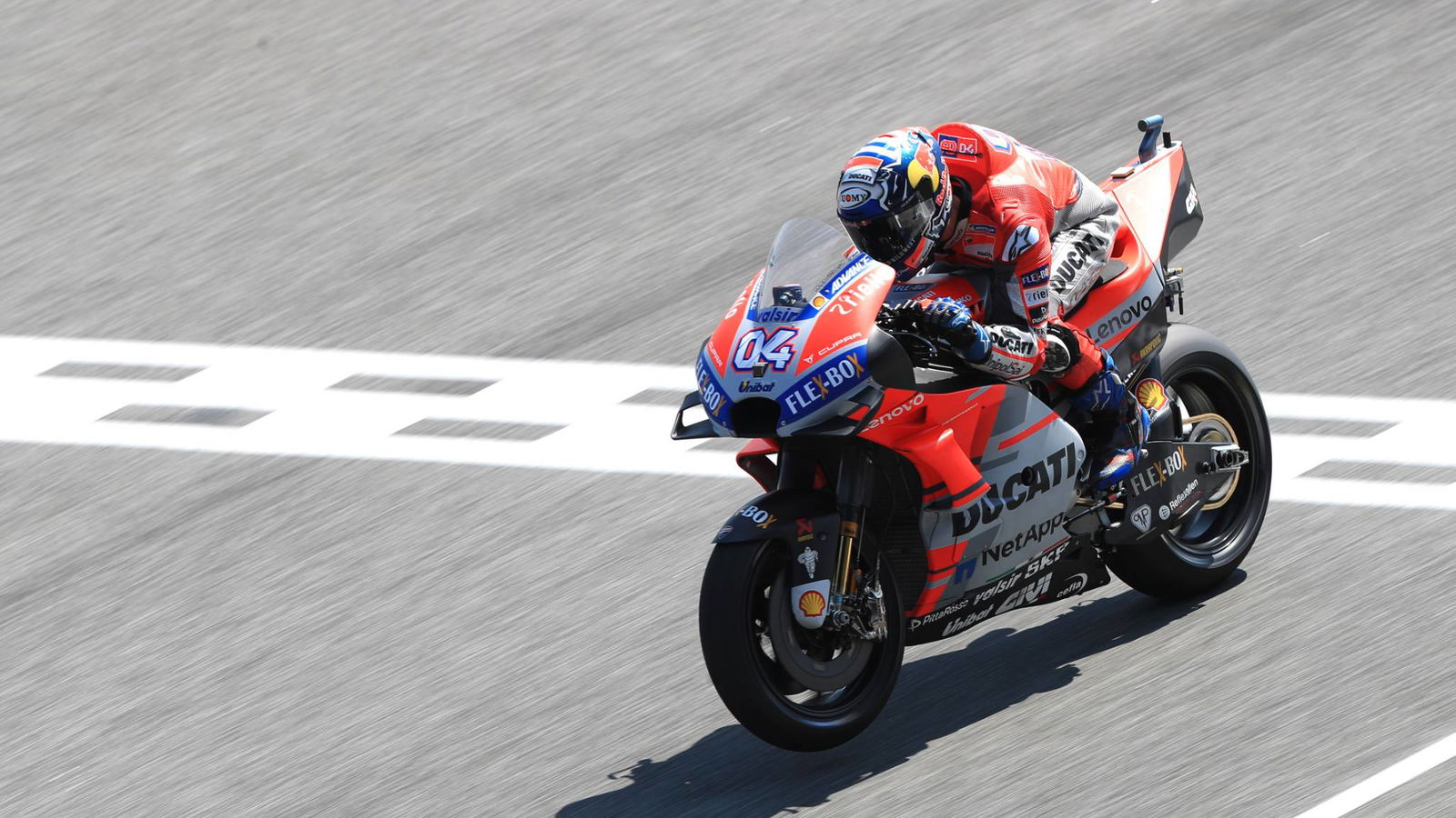 Dovizioso leads Vinales in Thailand, Lorenzo suffers huge high-side