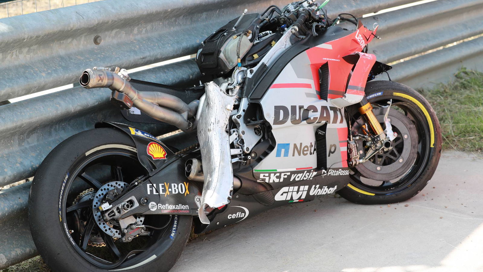 'No fractures' for Lorenzo after Buriram highside