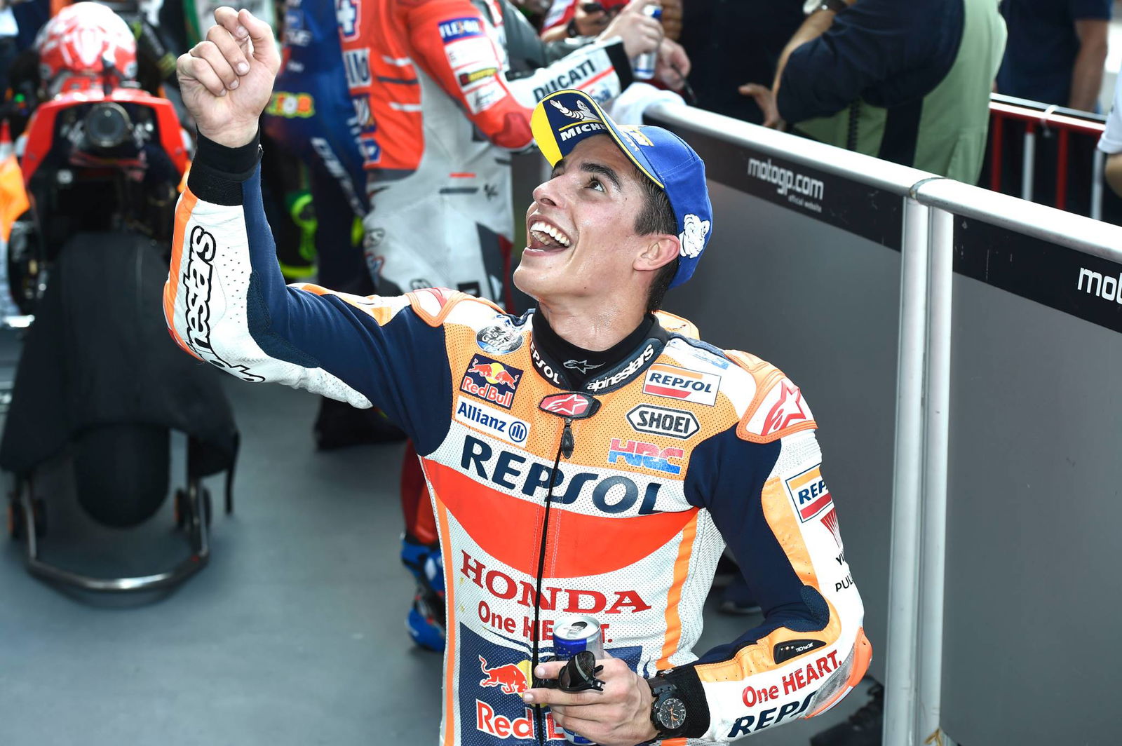 Marquez mengalahkan Dovizioso untuk kejayaan Thailand