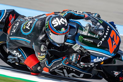 Moto2 Thailand: Bagnaia mengambil kendali untuk menang saat rival KTM memudar