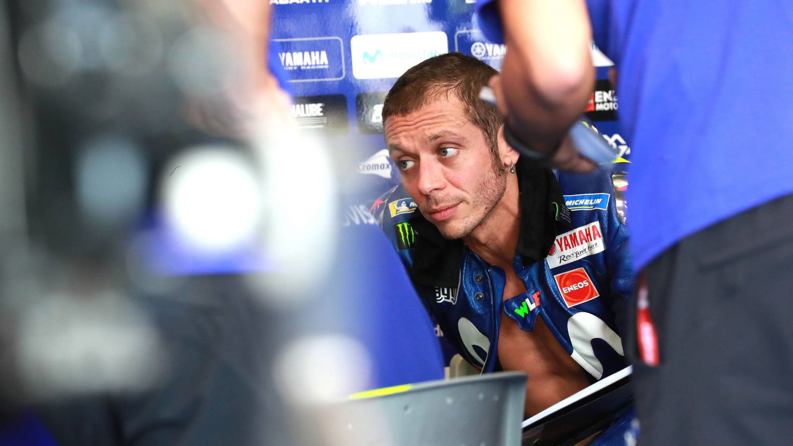 Rossi menandai tantangan ban Yamaha di Sepang