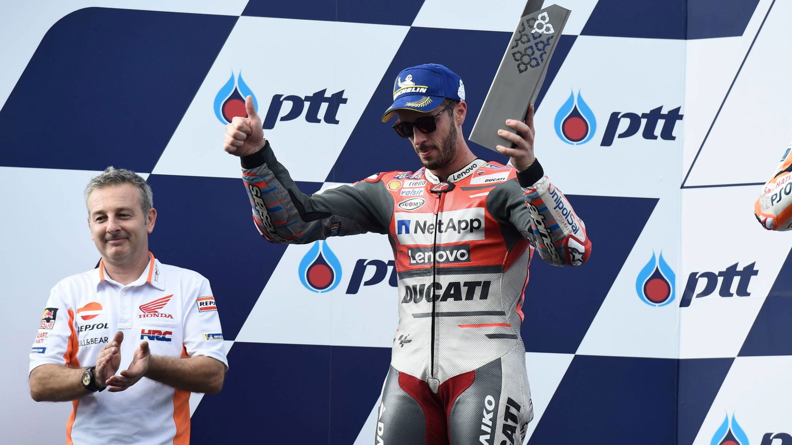 Dovizioso senang bisa melawan Marquez dengan cara 'aman'