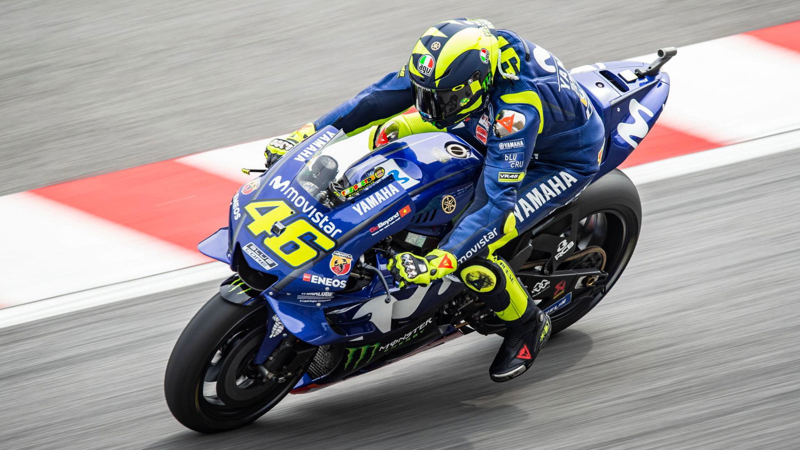 Rossi 'lebih baik' dengan motor 'cukup berbeda' untuk mengujinya