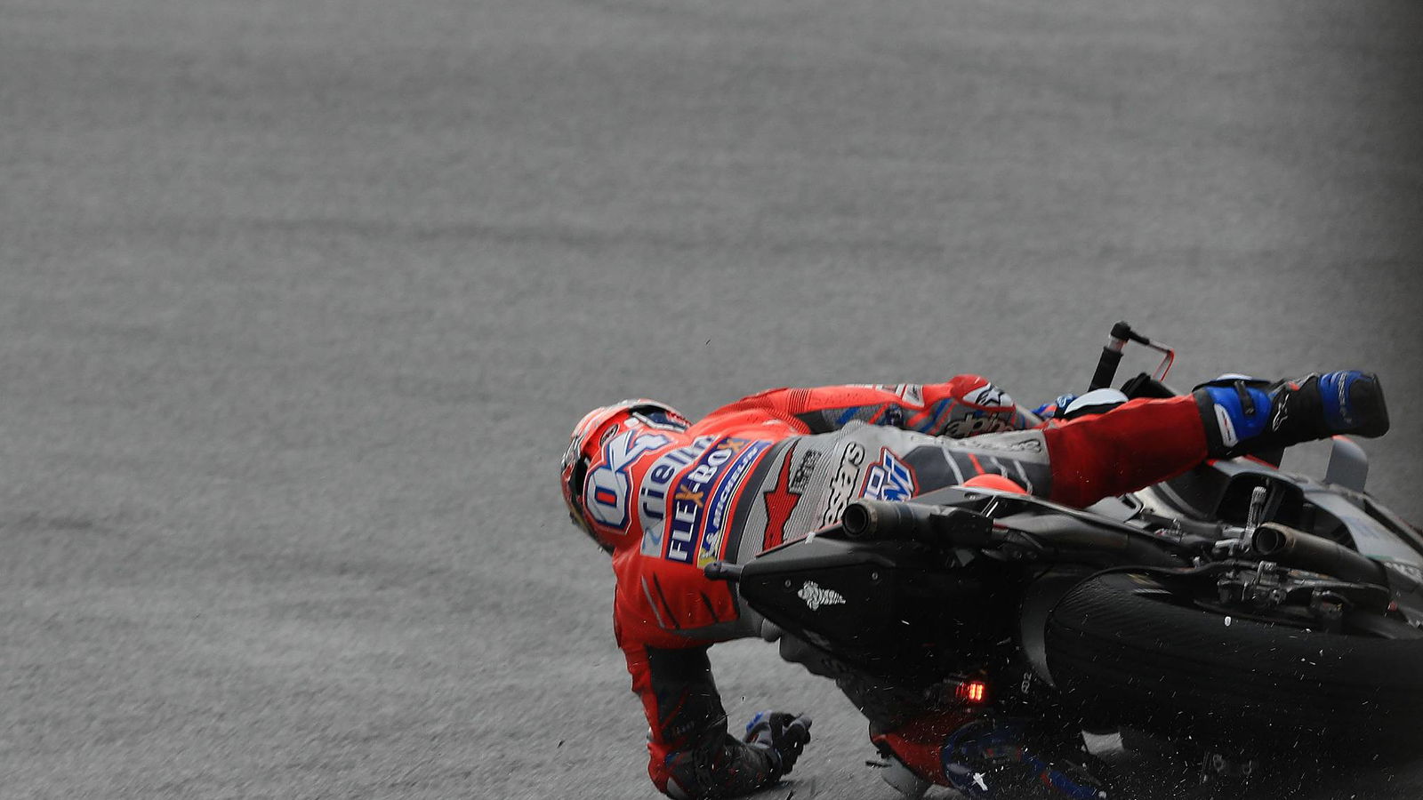 Dovi down, pace to win, 'looking at' Rossi, Vinales
