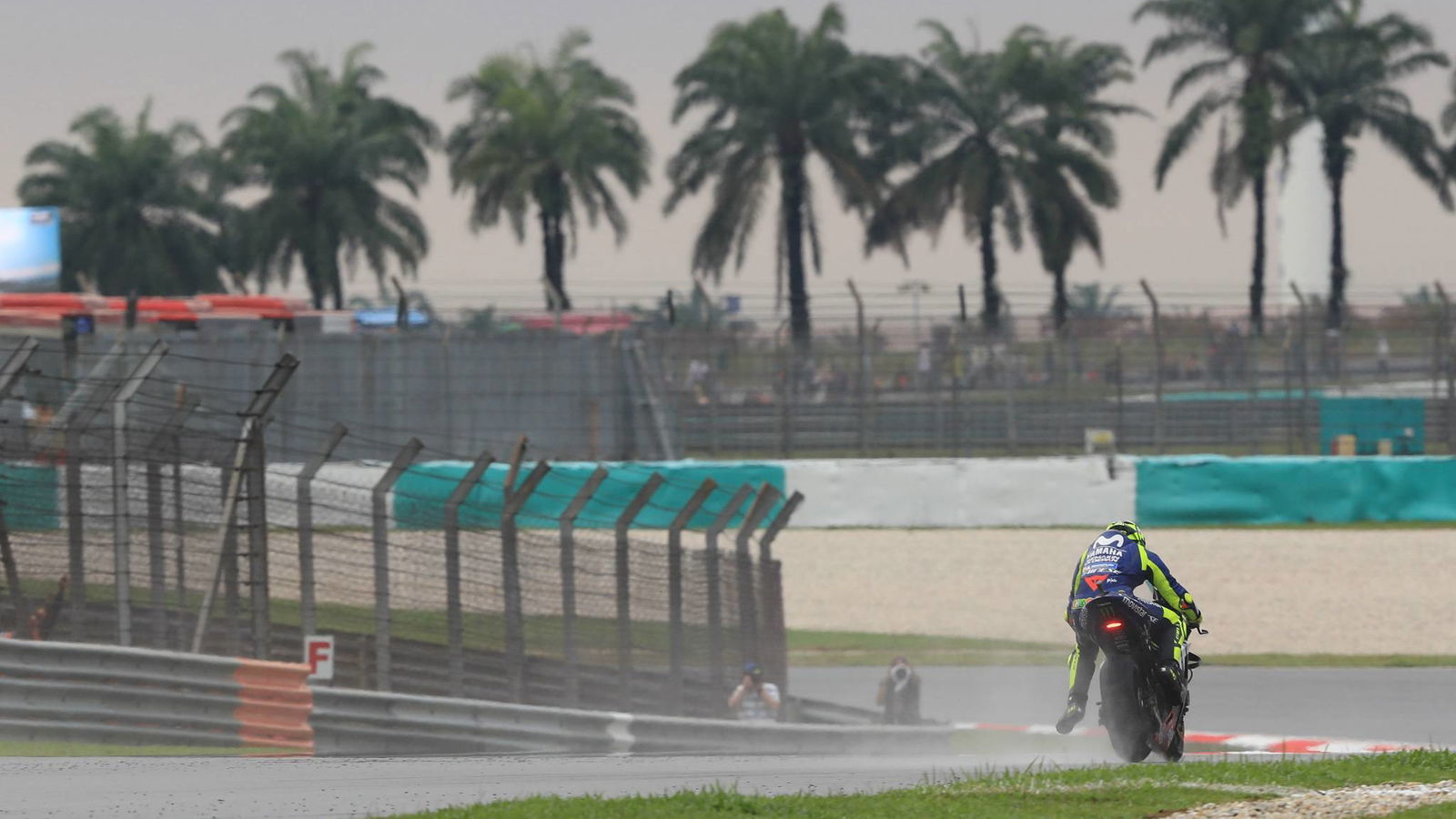 Rossi: Schedule change clever, now maybe we can race