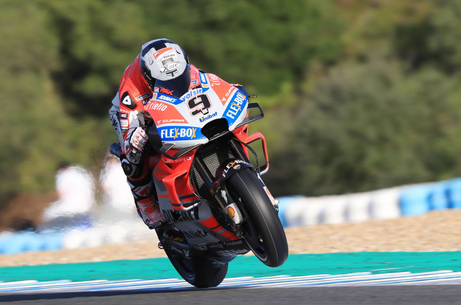 Top rookie Bagnaia 'mix of Lorenzo and Dovizioso'
