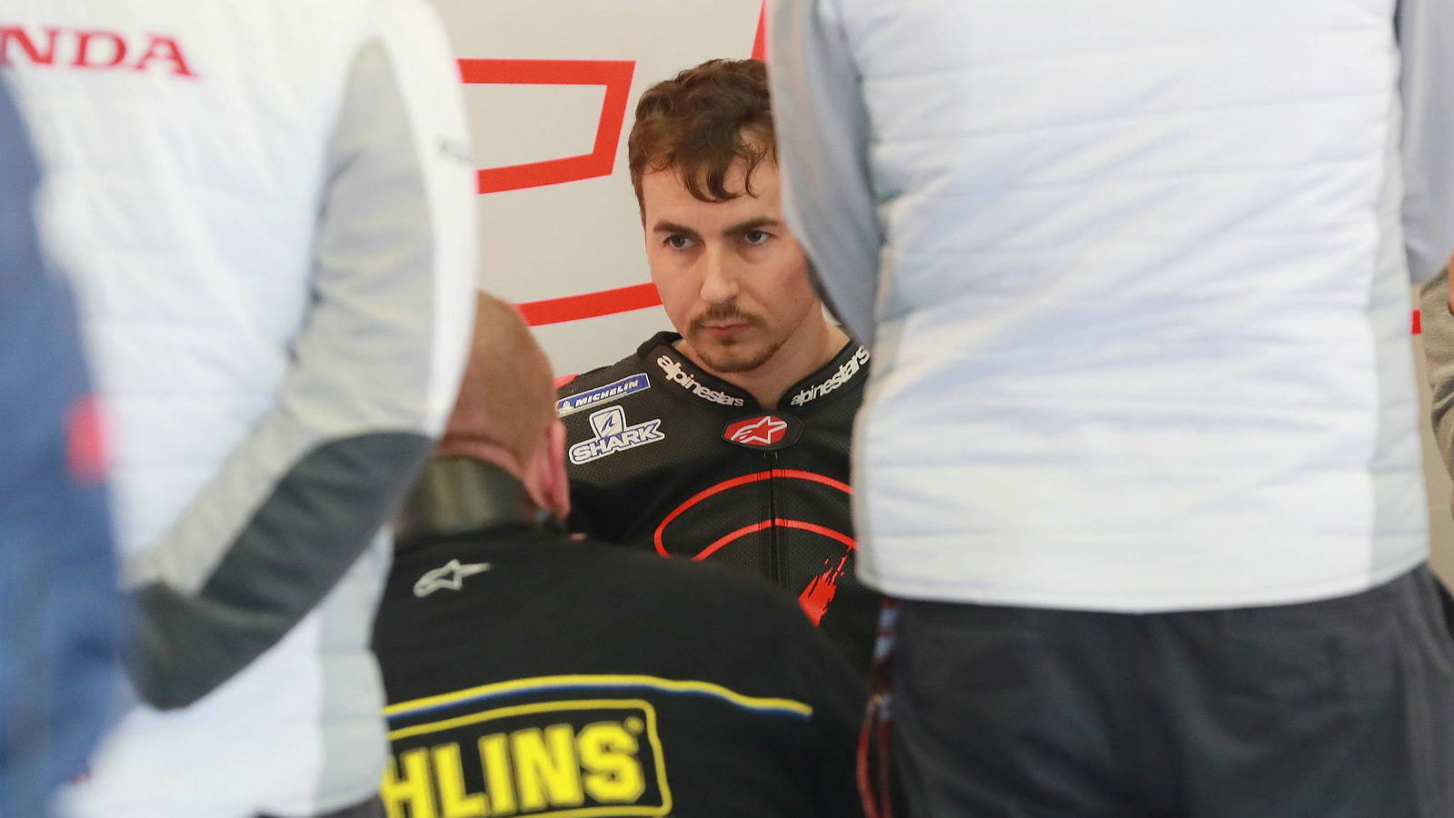 Lorenzo merindukan Sepang setelah operasi pergelangan tangan