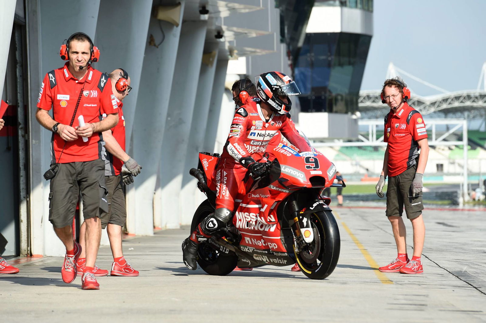 PICS: Ducati meluncurkan fairing 'enam sayap' di Sepang