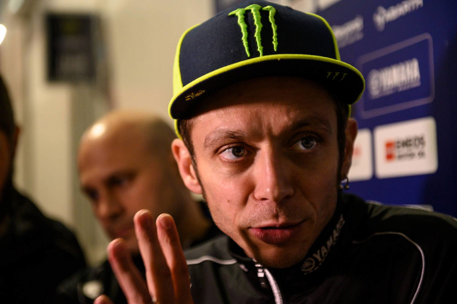 Lorenzo 'kehilangan banyak', mesin kencang