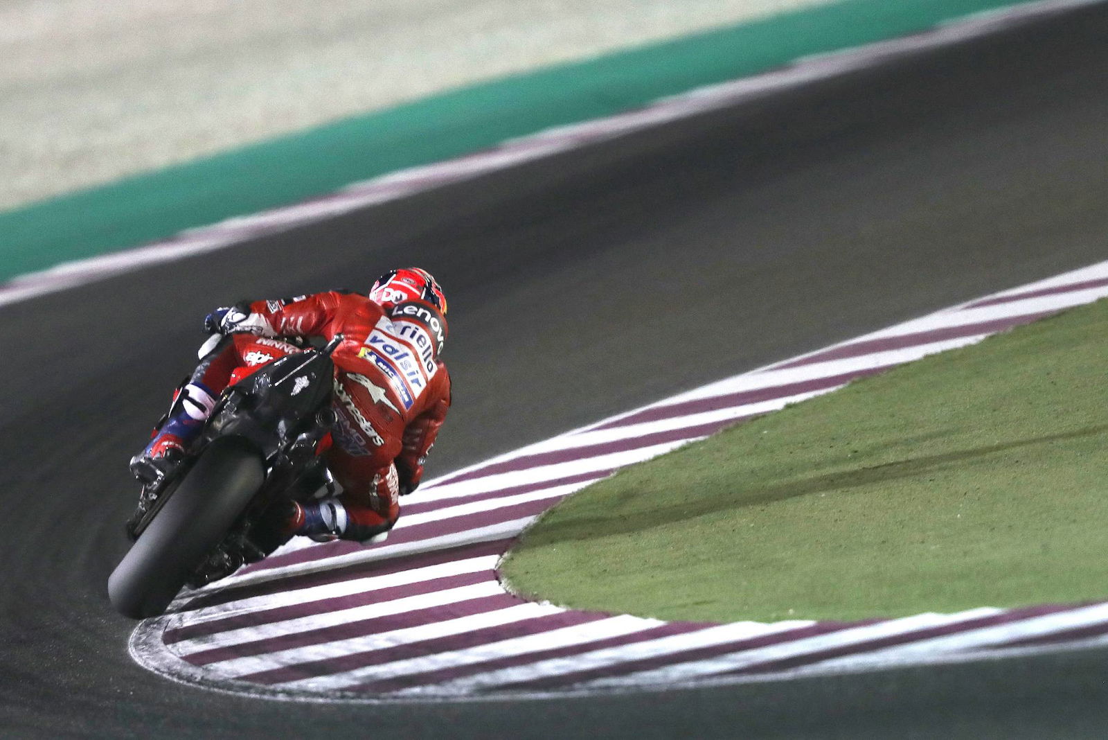 Dovizioso mengalahkan Marquez dalam thriller putaran terakhir