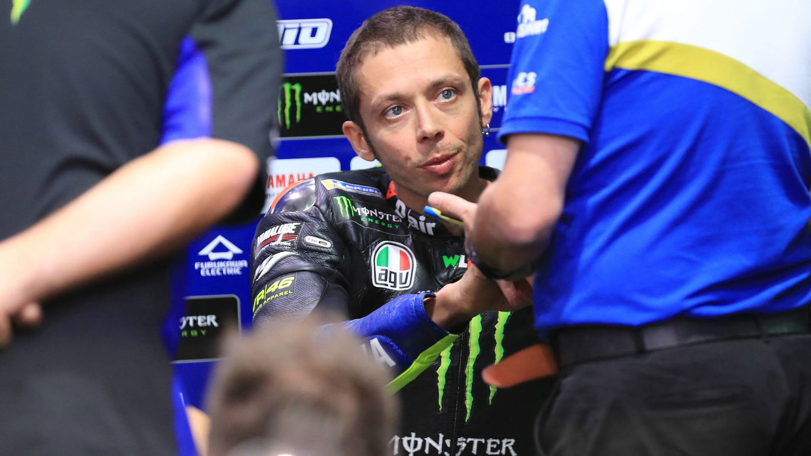 Rossi: Saya memiliki masalah yang sama, balapan akan sulit