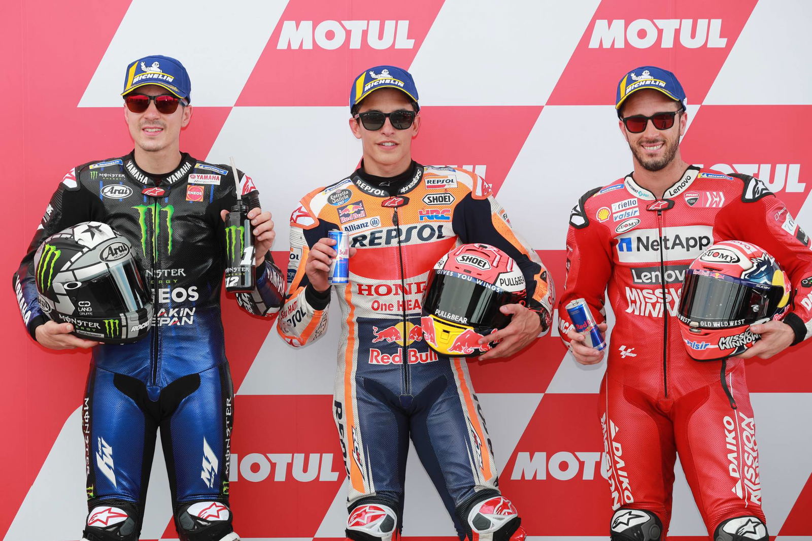Vinales plans 'aggressive start', Rossi 'good pace'