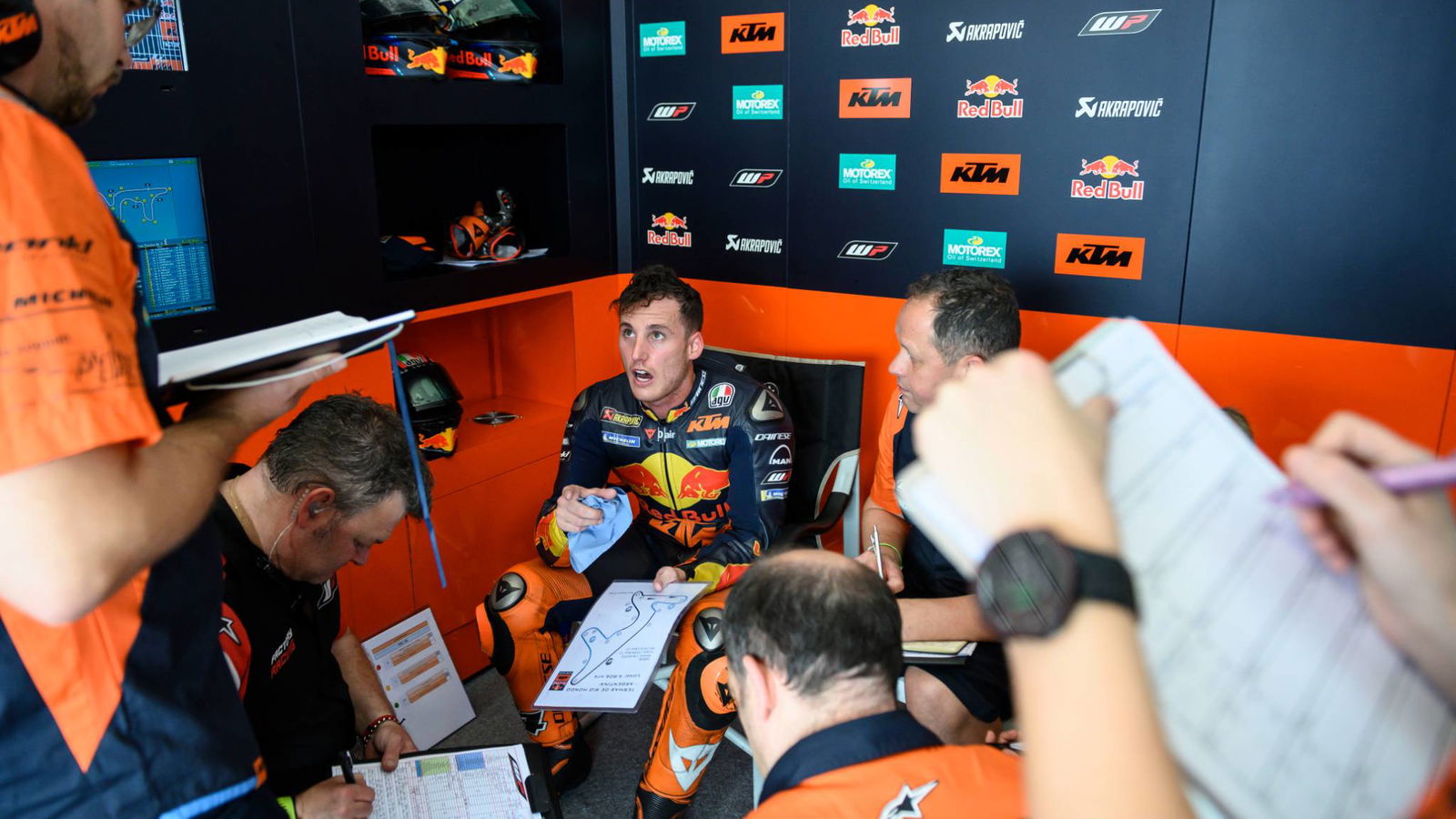 Mission Control: 'MotoGP shouldn't go in F1's direction'