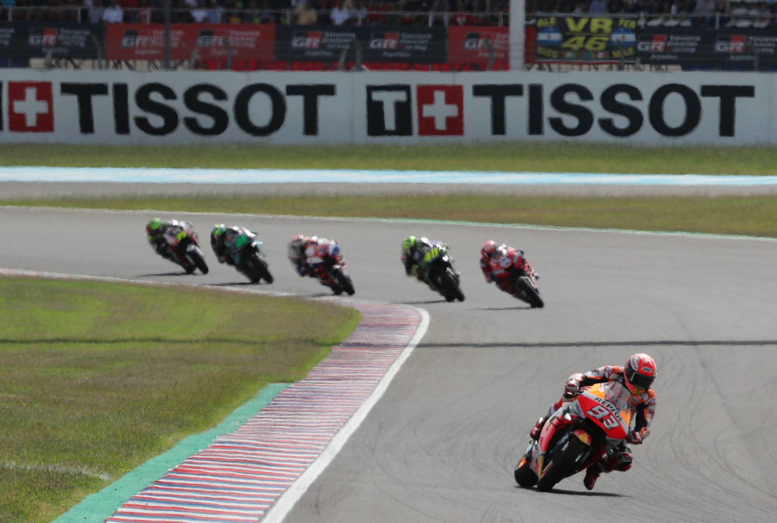 Aprilia aiming to keep Espargaro and Iannone, but…