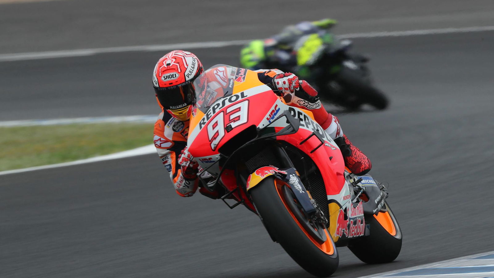 Marquez menepis masalah mekanis, melakukan pemanasan puncak