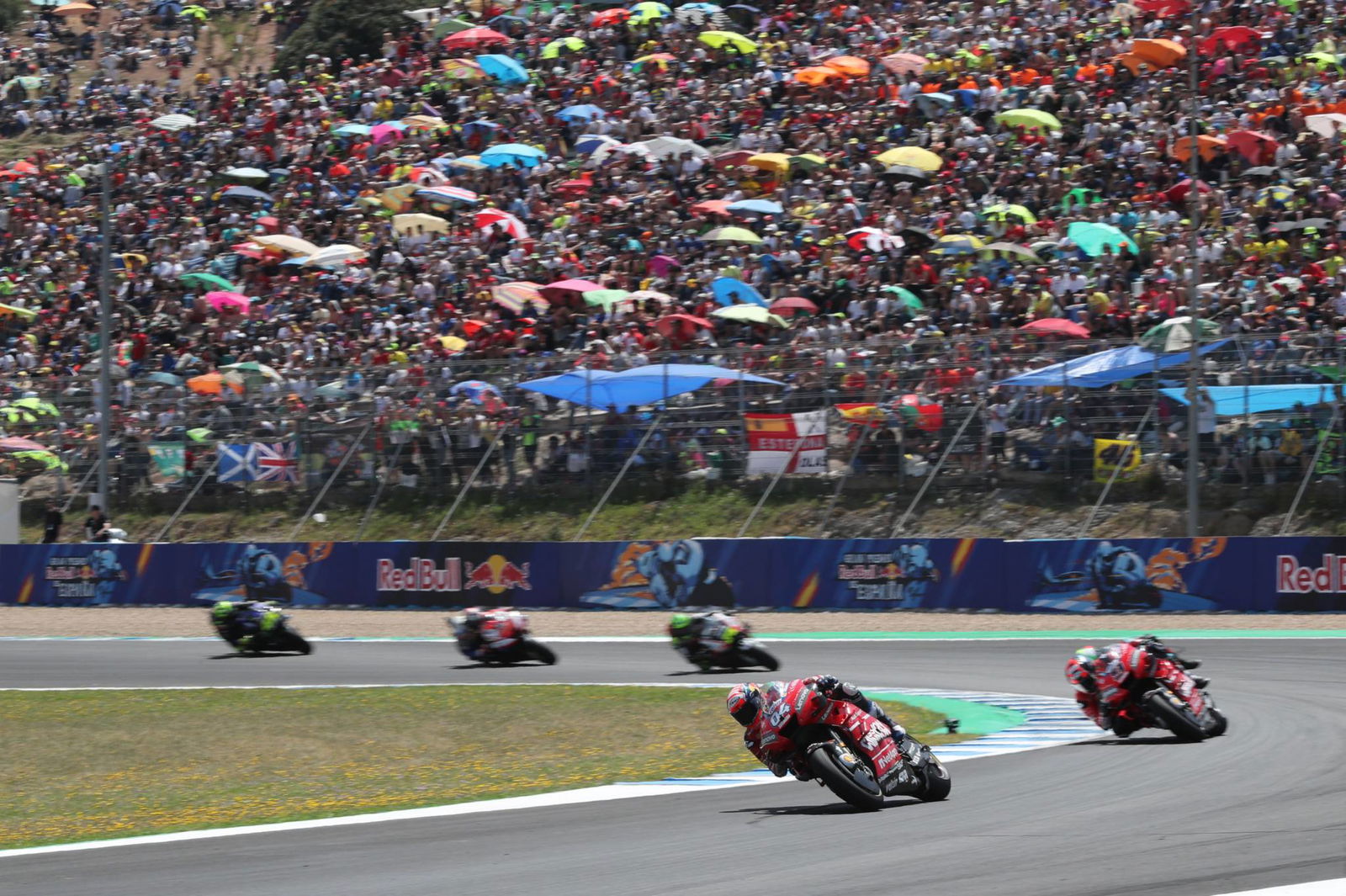 Lorenzo 'enjoying life' as a test rider, but…