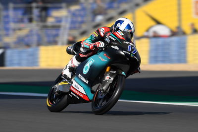 Moto3 Le Mans: John McPhee bertahan untuk memenangkan thriller Prancis