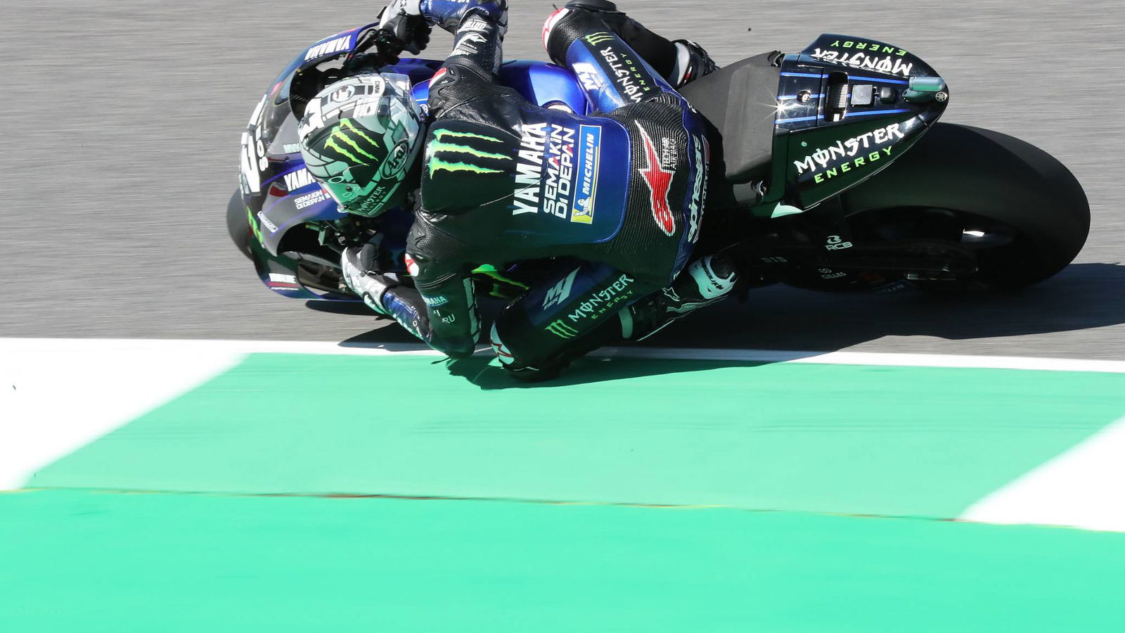 Vinales ‘fighting bike’ as Yamaha humbled by satellites again