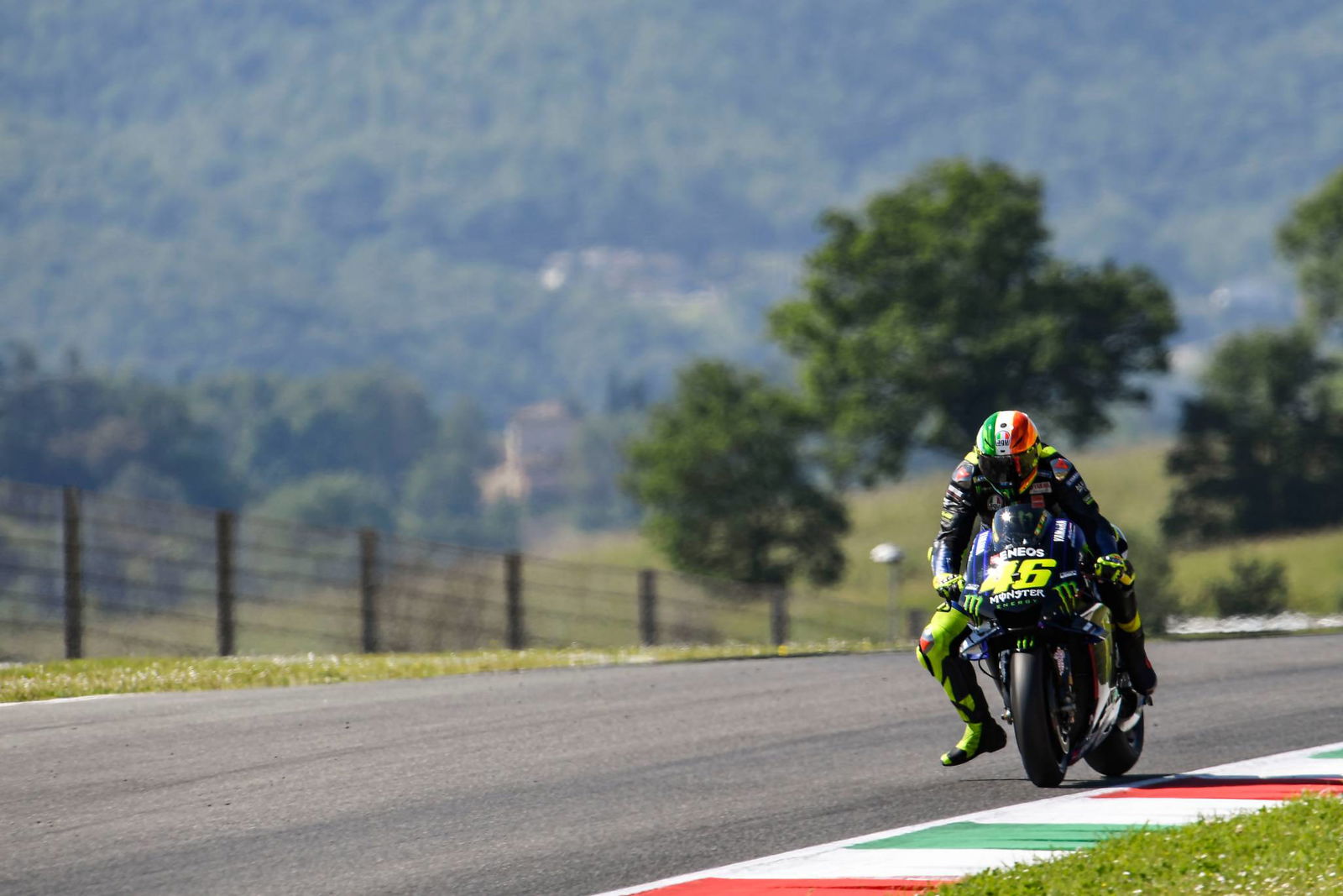 Vinales ‘fighting bike’ as Yamaha humbled by satellites again