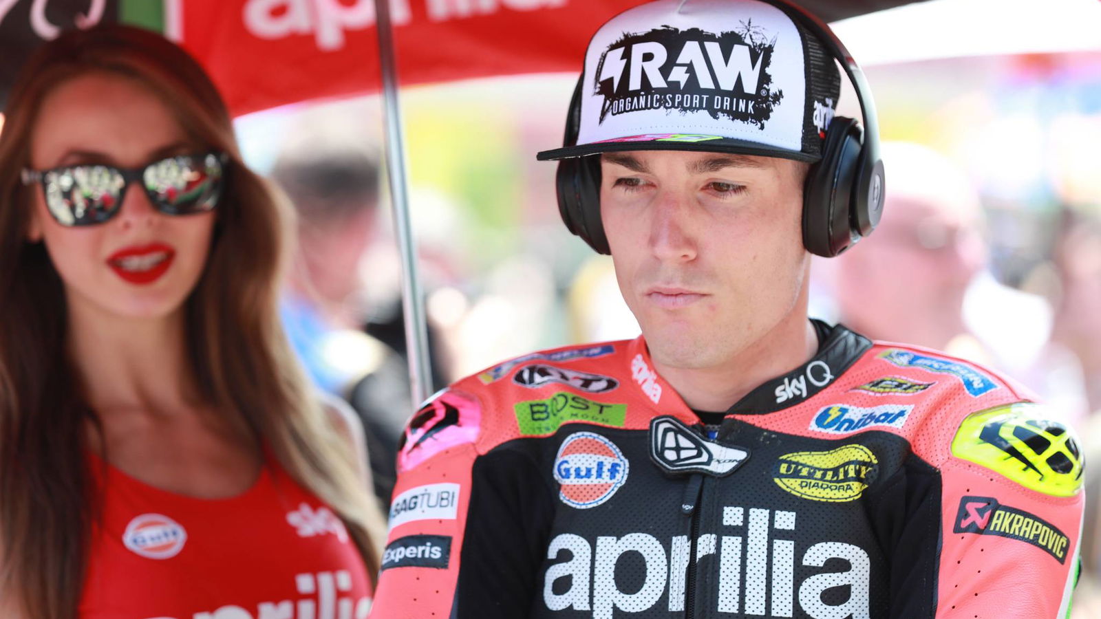 Espargaro kehilangan waktu dalam kontak Zarco