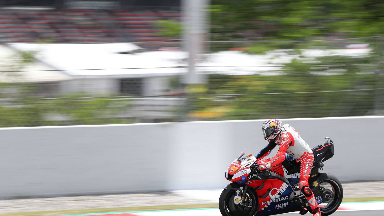 Miller 16th, ‘p****d off’ at soft ‘dramas’