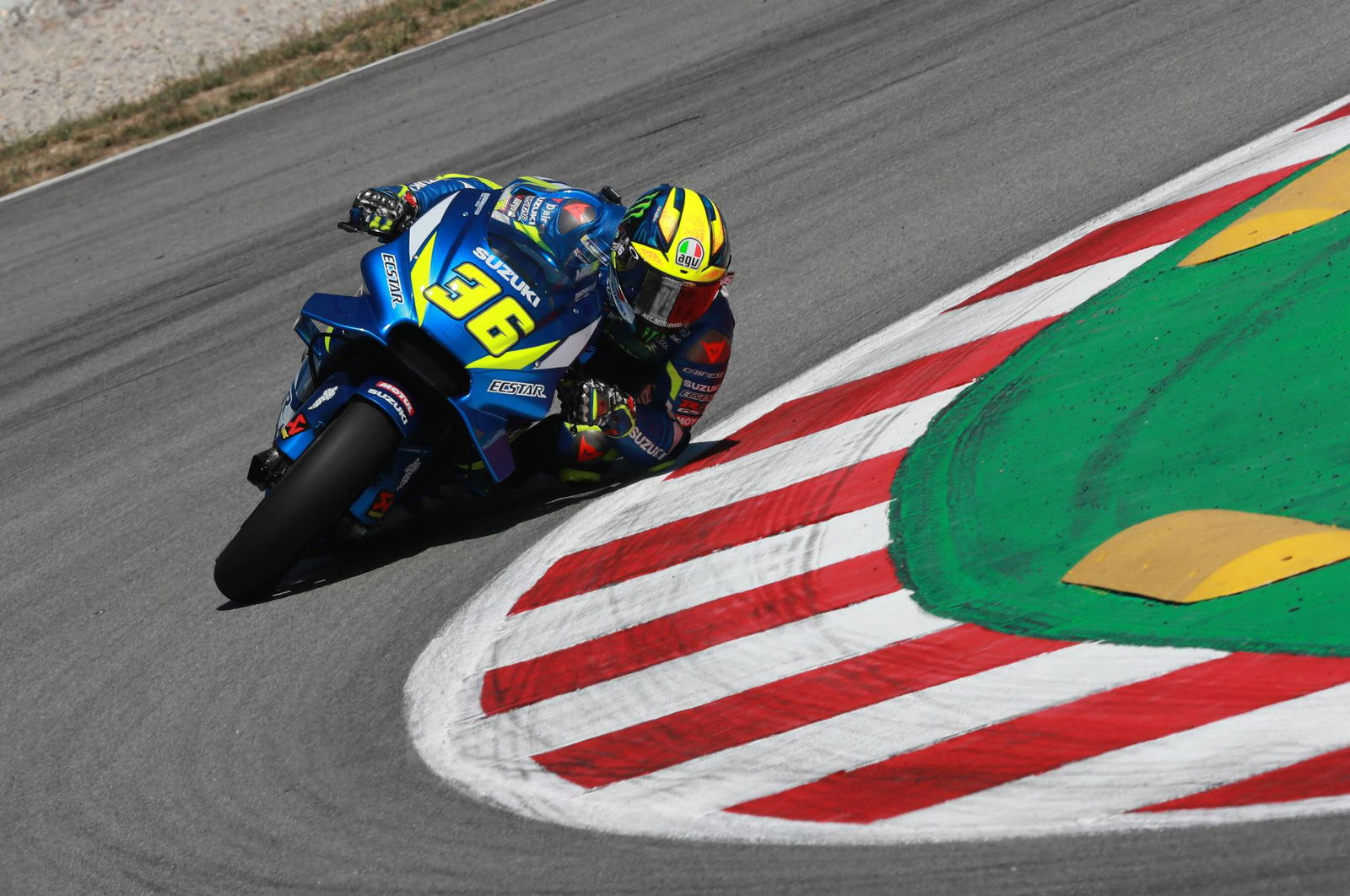 Rins trials new chassis as Suzuki evaluates race debut