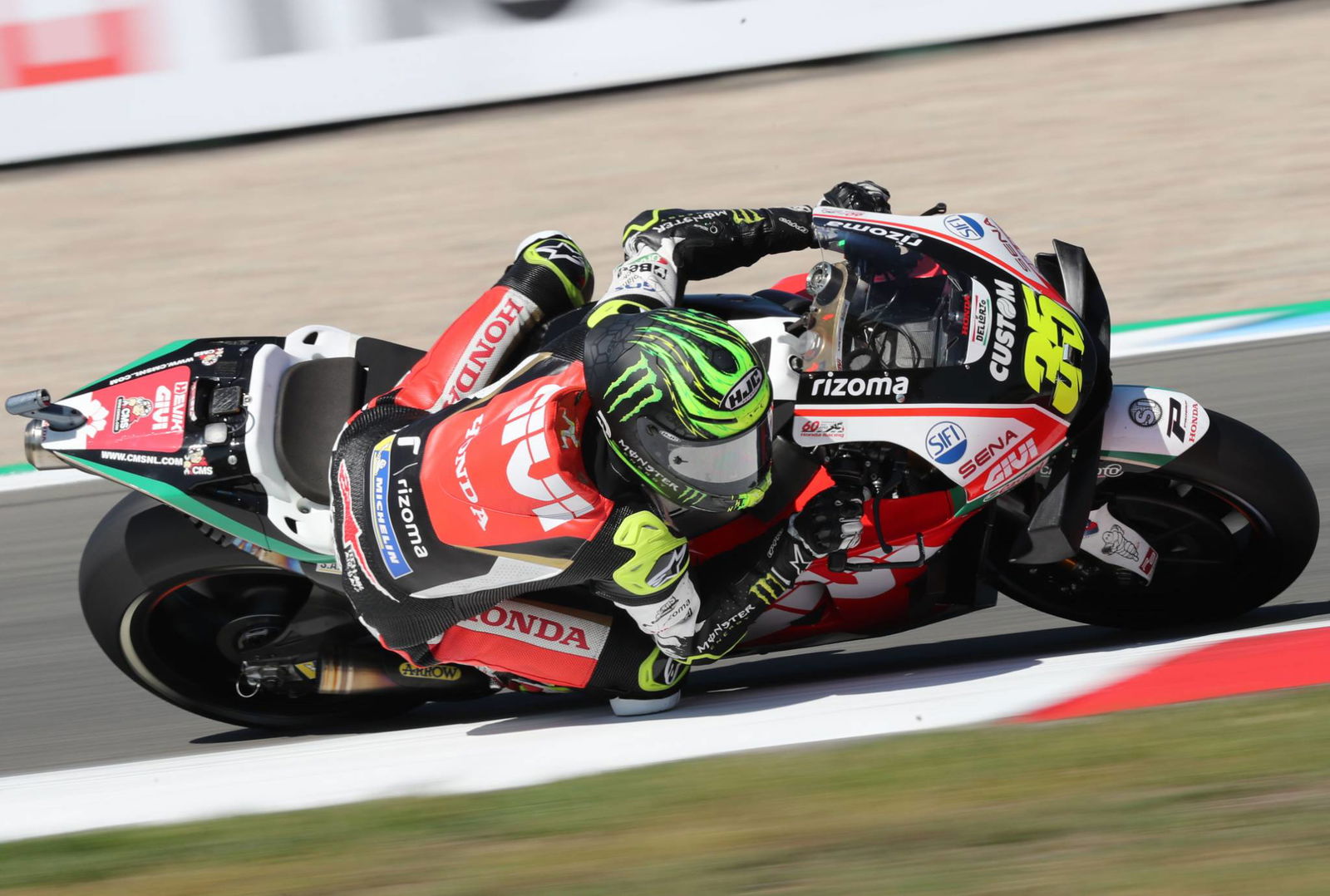 Rossi dalam masalah, cukup lambat