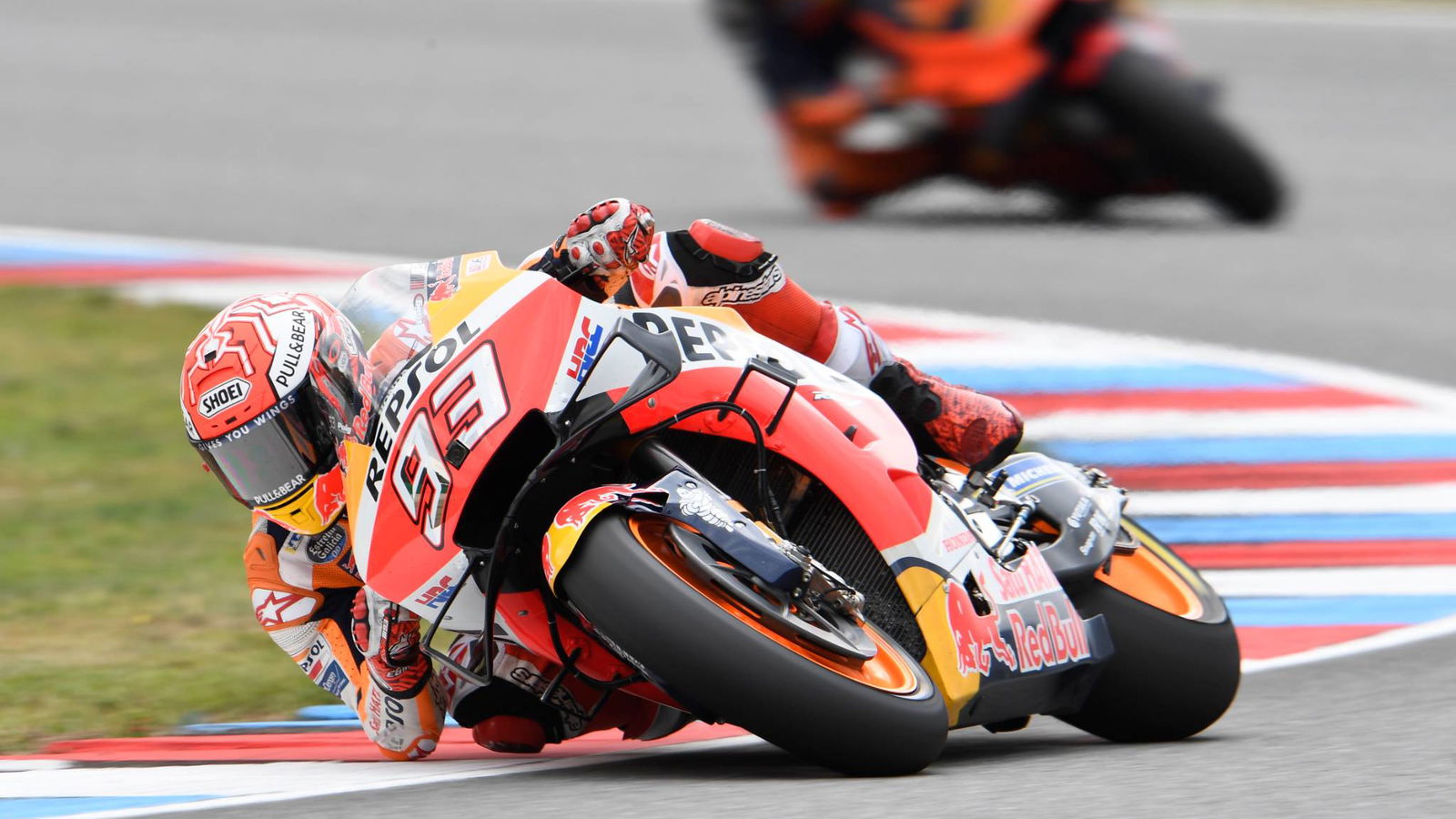 Marquez on Brno pole by 2.5s after savvy slick gamble, Zarco in third